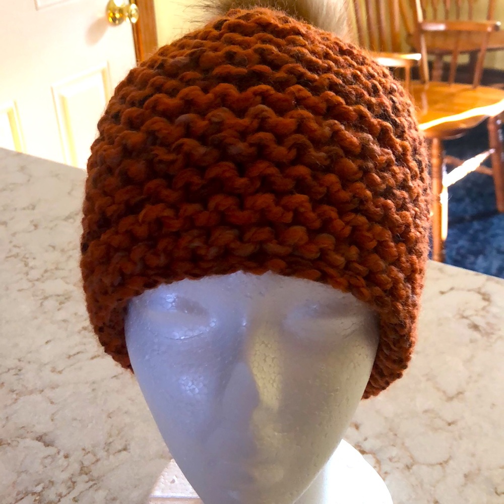 Cute Rust Beanie NWOT - Picture 4 of 7